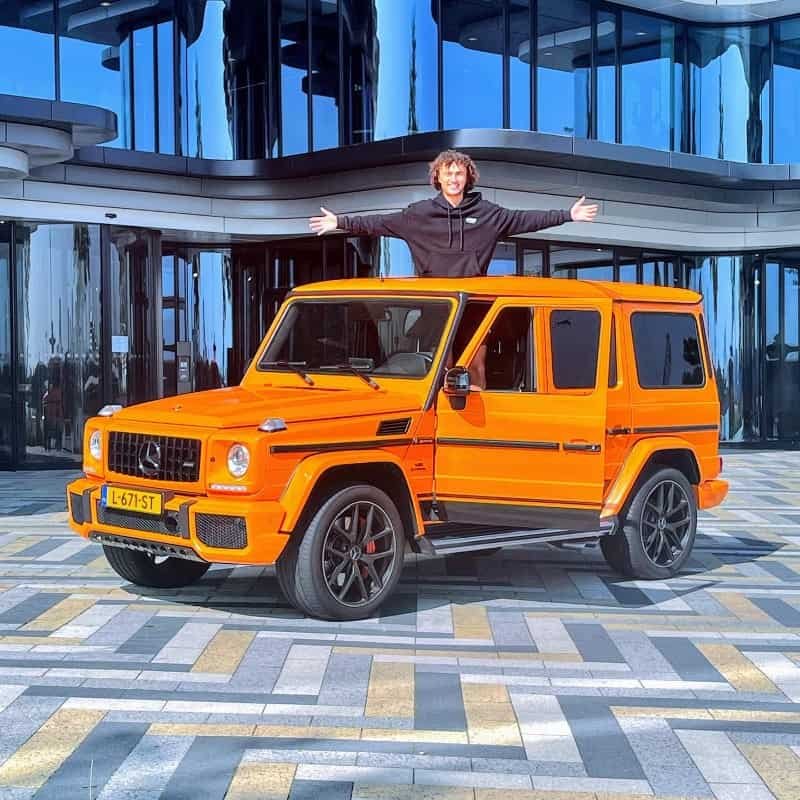 Kwebbelkops orange Mercedes G wagon